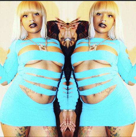 POCAHONTAZ_ nudes star gallery