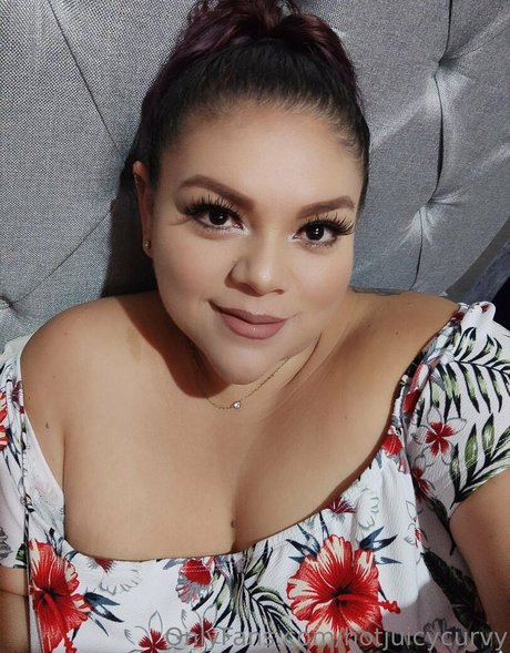 hotjuicycurvy nudes model pictures