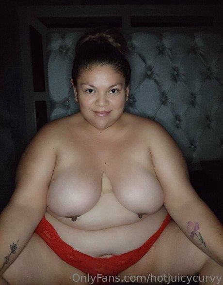 hotjuicycurvy hd model image