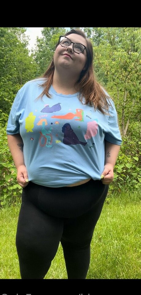 bbwqueeeen nudes actress pic