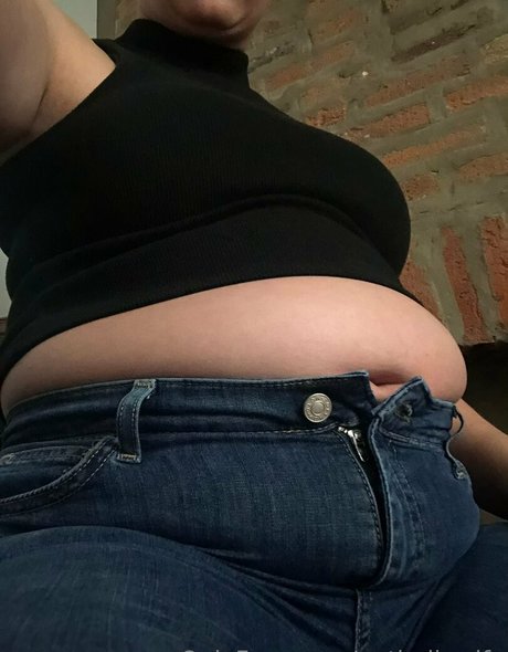 potbellywife Quick model image