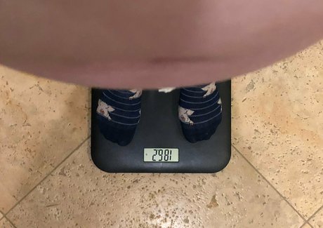 potbellywife model xxx pics