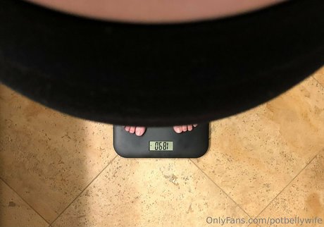 potbellywife pornstar exclusive img