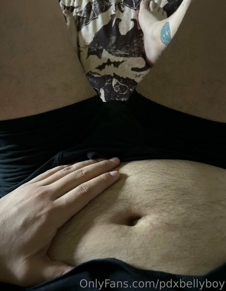 pdxbellyboy nude model image