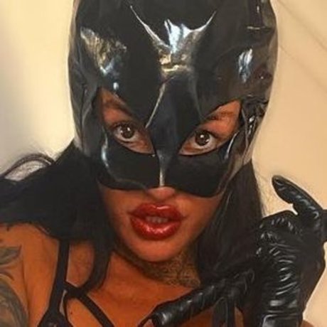 Vikki Blendell pretty model gallery