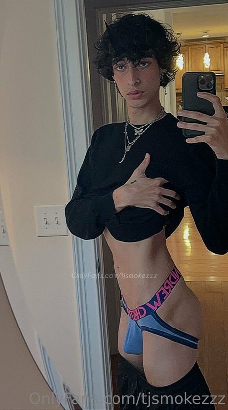 tjsmokezzz model sexy archive