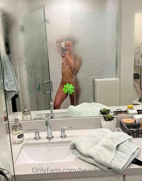 beachbabefourever star beautiful image