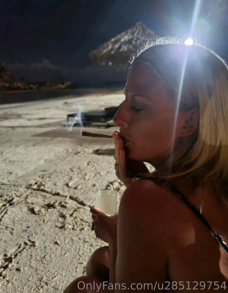 etecterababy pornographic model photo