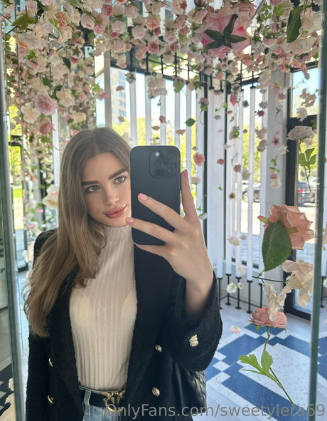 milf trans onlyfans nudes photo