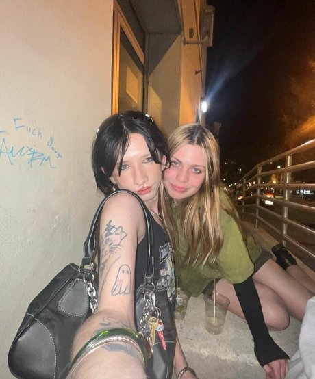 Cherry Darling hd actress photos