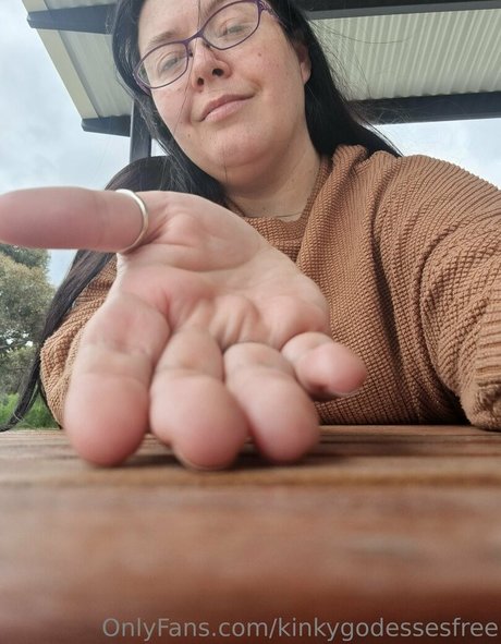 aussiegiantessfree star free img