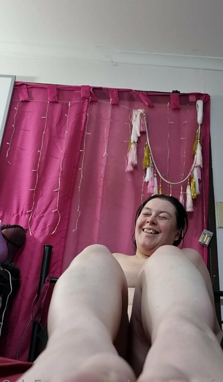 aussiegiantessfree xxx pornstar photo