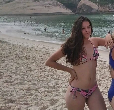 Izabelly Linhares star hot pictures