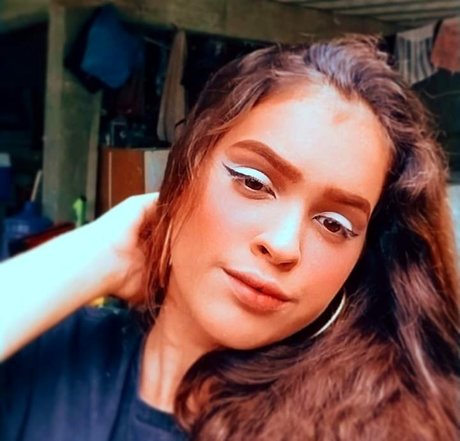 Izabelly Linhares star pornographic image