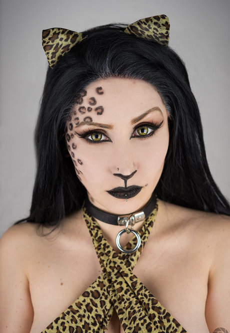 MorganaCosplay adult model gallery