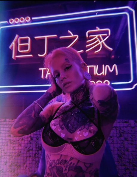 Bantikboy nude star photo