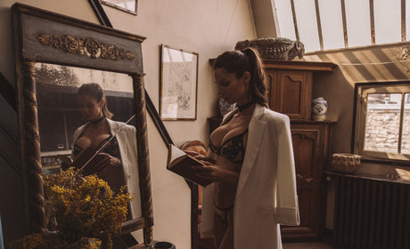 Budai Brigi model xxx gallery