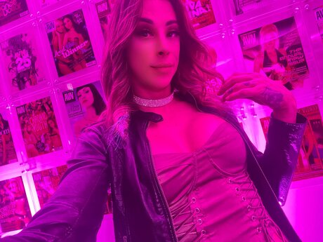 CaseyKissesXoXo free model picture