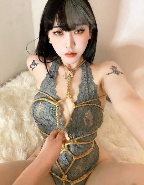 Naughty Rabbit nudes model image