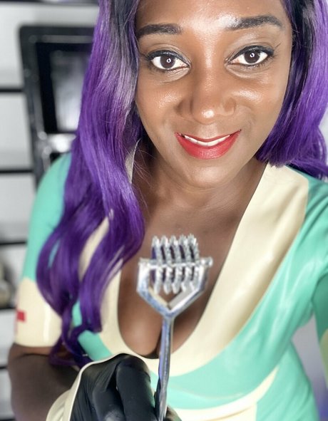 mslorraineldn Quick model image