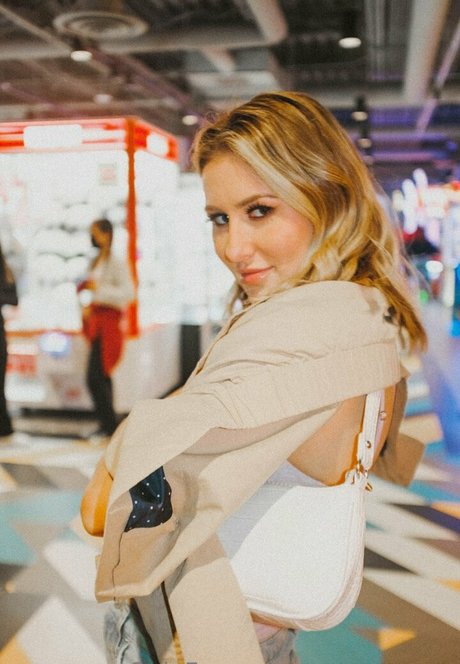 paigeowens star nude picture