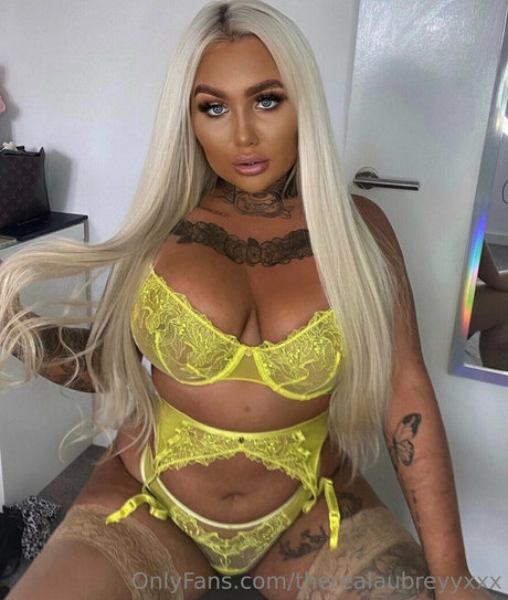 inkedblondieeee model high quality galleries