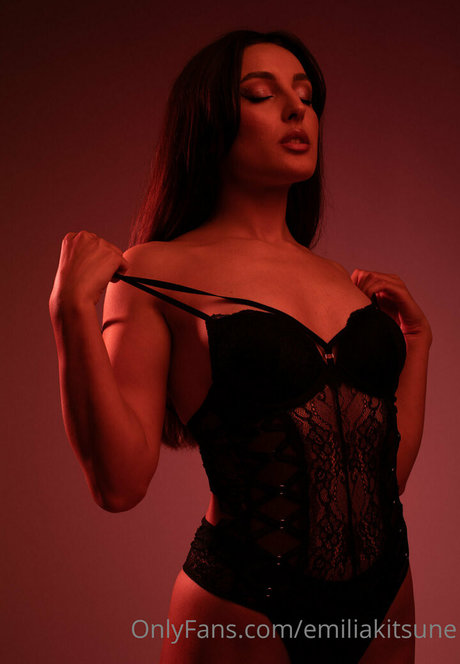 white lingerie onlyfans sexy naked pic