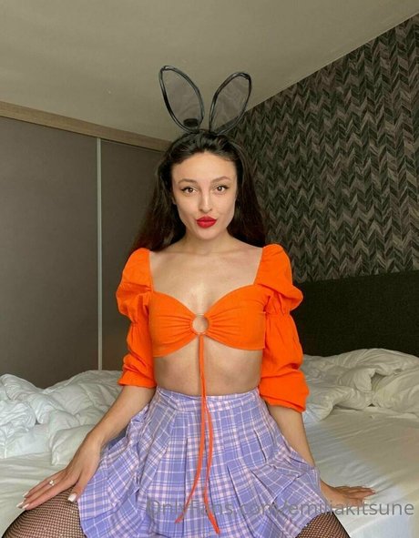 onlyemiliaa perfect actress images