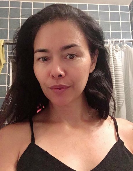 thedanavespoli star sexy photo