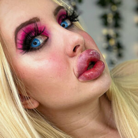 teen ladyboy onlyfans hd archive