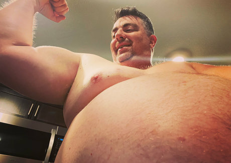 outihulk model nudes image