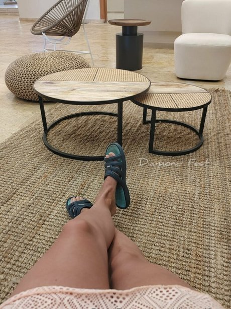 dmndfeet model exclusive image