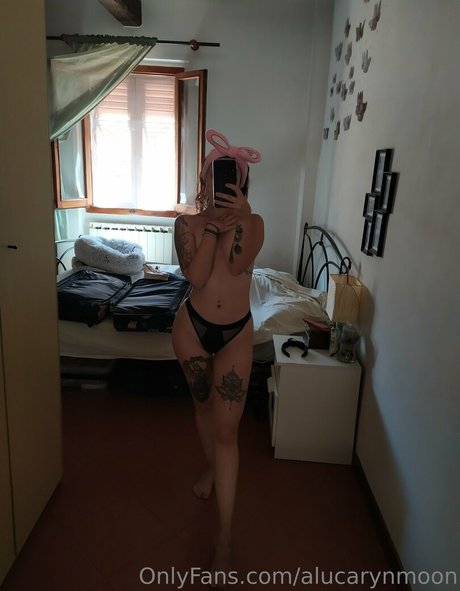 alucarynmoon erotic actress pics