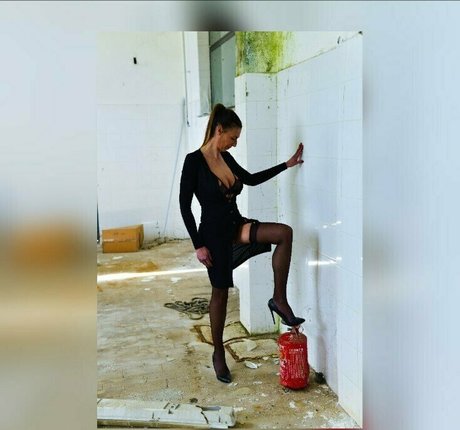 lasilvia 76 beautiful pornstar pic