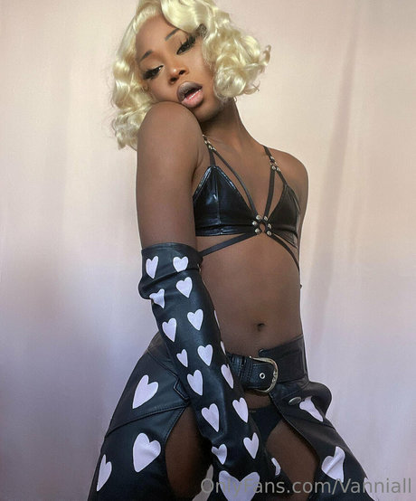 vanniallfree exclusive model pic