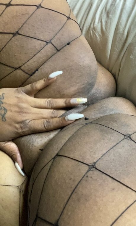 pretty ebony onlyfans exclusive picture