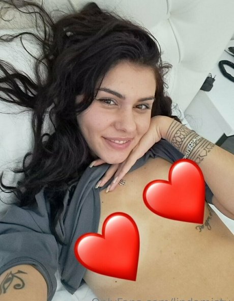 lindamisty erotic model photo