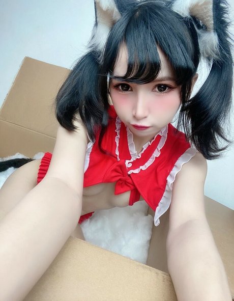 Joyce Poring star naked archive