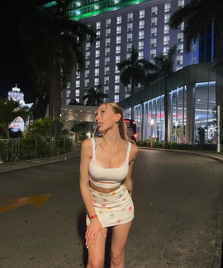 blonde yoga onlyfans porno photos