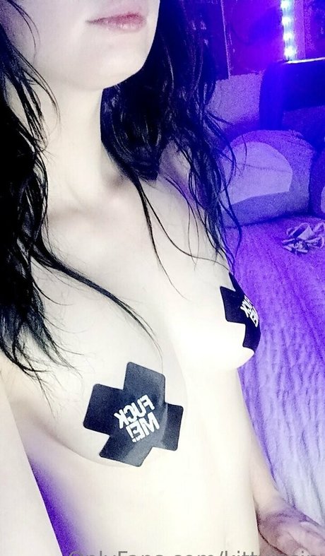 kittvixsin nude star pics