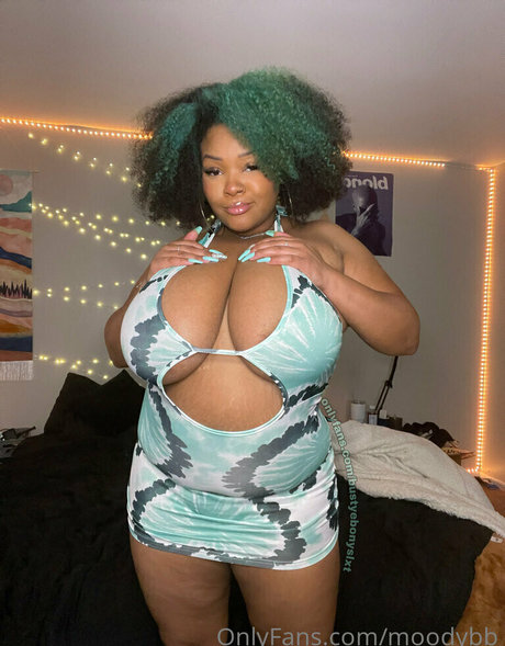 milf yoga onlyfans hot image