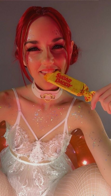 avacrucio star nudes galleries