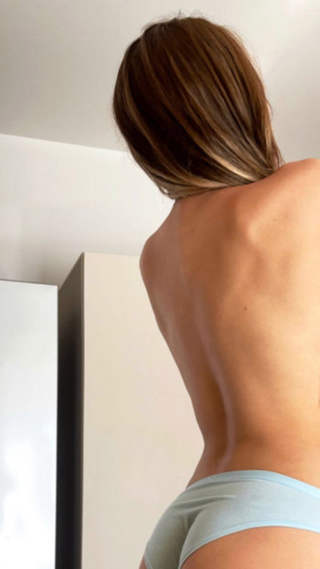 Mihalina Novakovskaya pornstar naked img