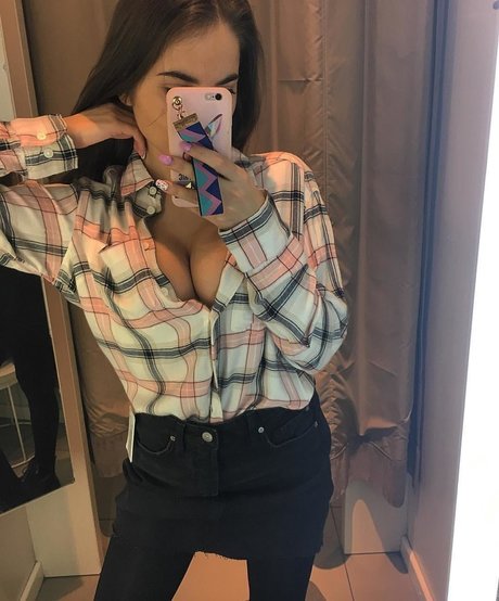 chubby latina teen onlyfans free xxx pics