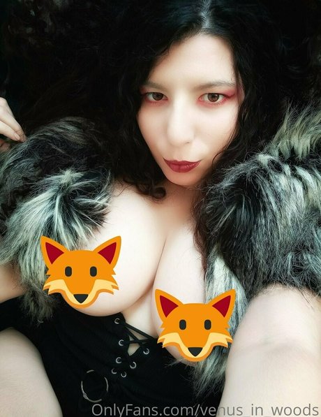 venus in woods beautiful actress img