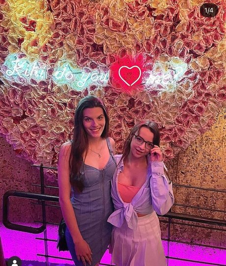 realhoneyhayes model top photos