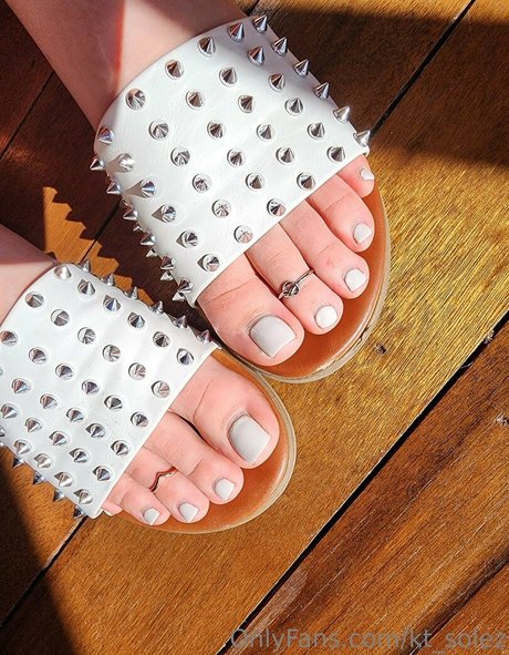 Goddess KT free actress galleries