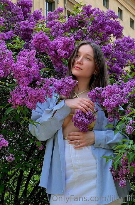 lilly lil Quick model image