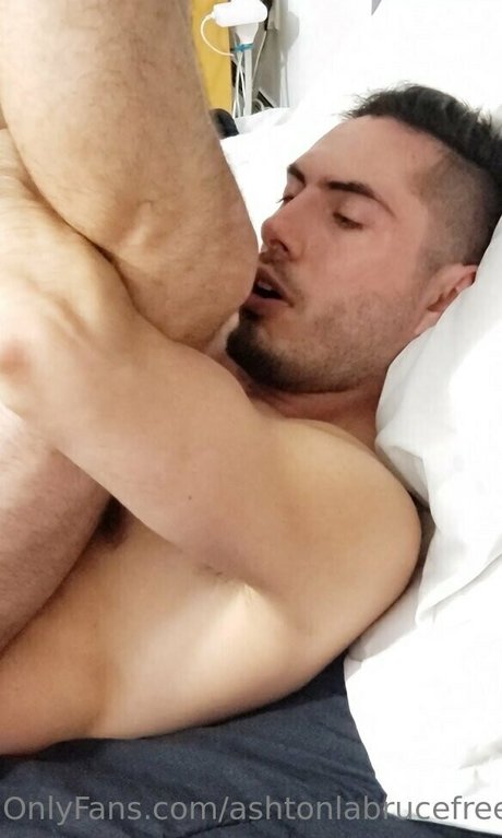 ashtonlabrucefree star erotic picture