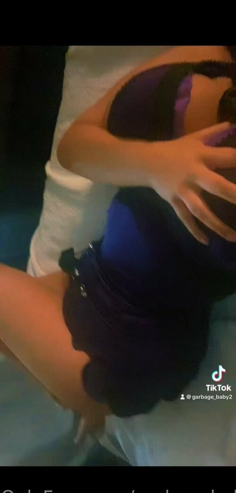 curvy muscle onlyfans erotic images